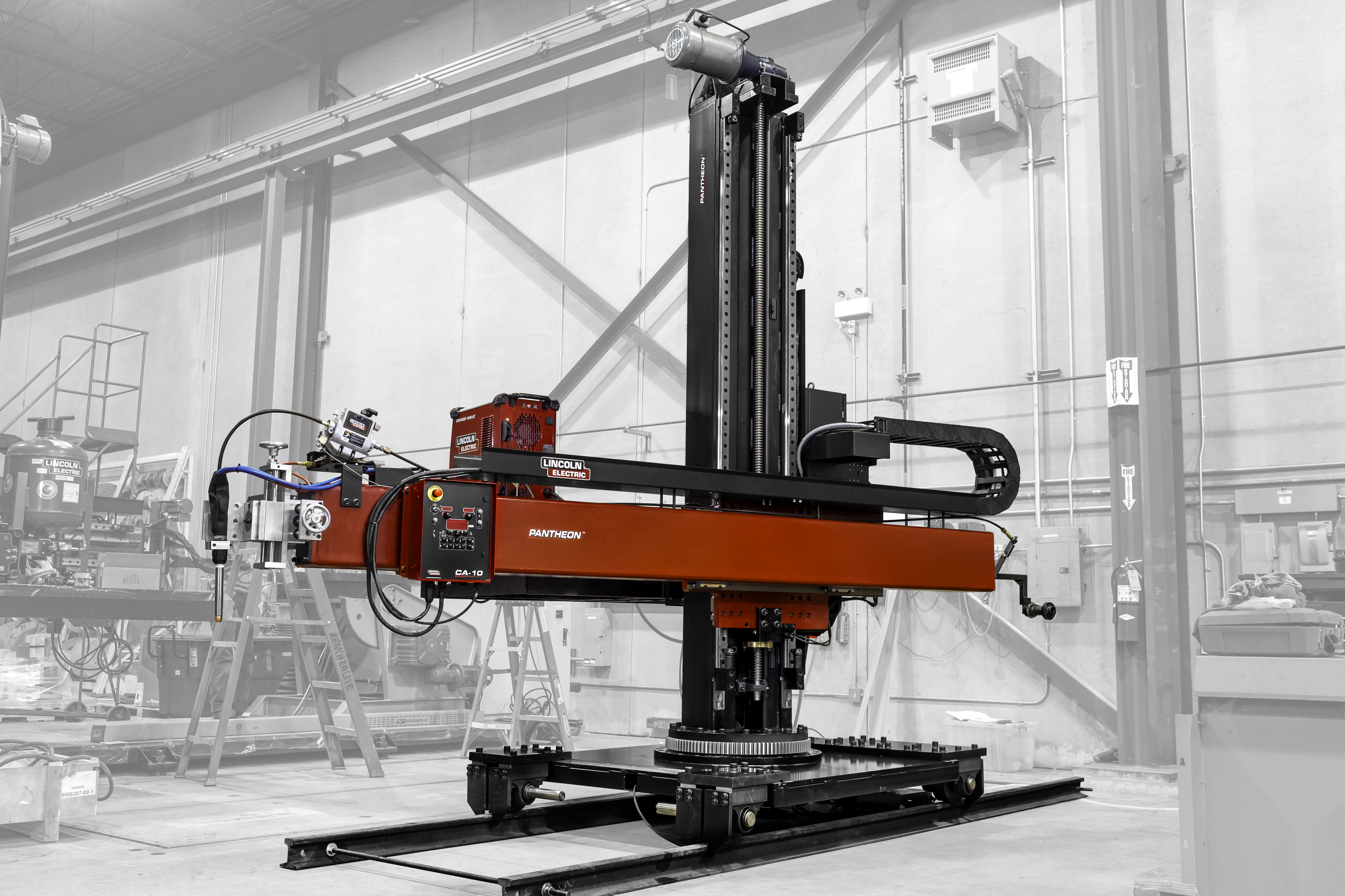 Column and Boom - Lincoln Electric Middle East & Africa
