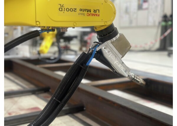 Inrotech-MicroTwin Robotic Welding System on Data Center Skid 