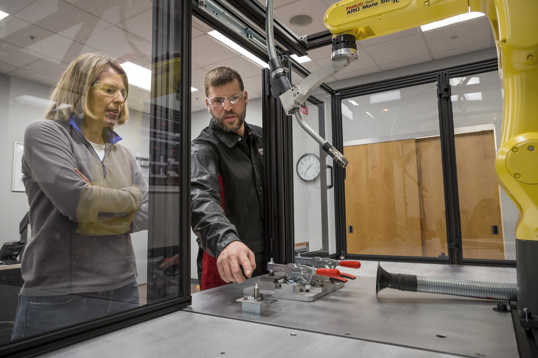 ClassMate Robotic Welding Trainer