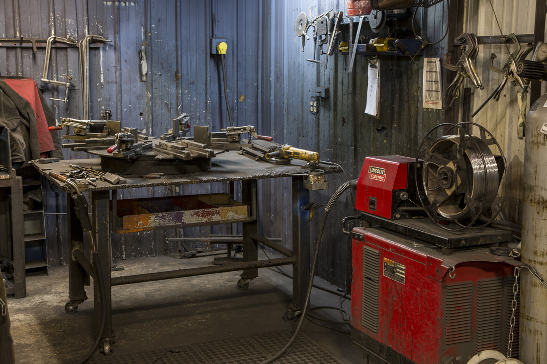 AutoDrive® 4R220 – High-Performance Robotic Wire Feeder | Lincoln Electric