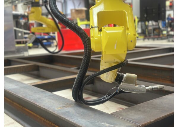 Inrotech-MicroTwin Robotic Welding System on Data Center Skid 